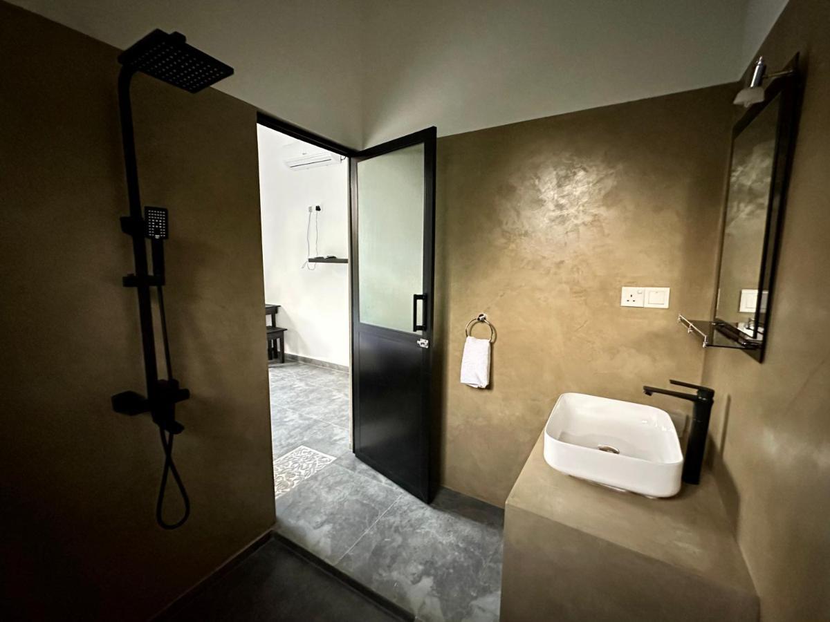 Zero Nero Hotel Unawatuna Ngoại thất bức ảnh